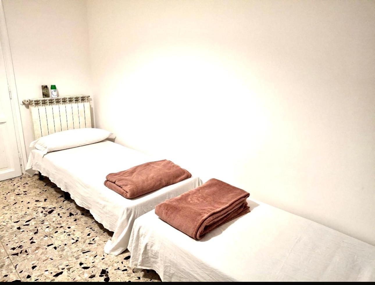 Albergue Baraka 24 Roma Exterior foto